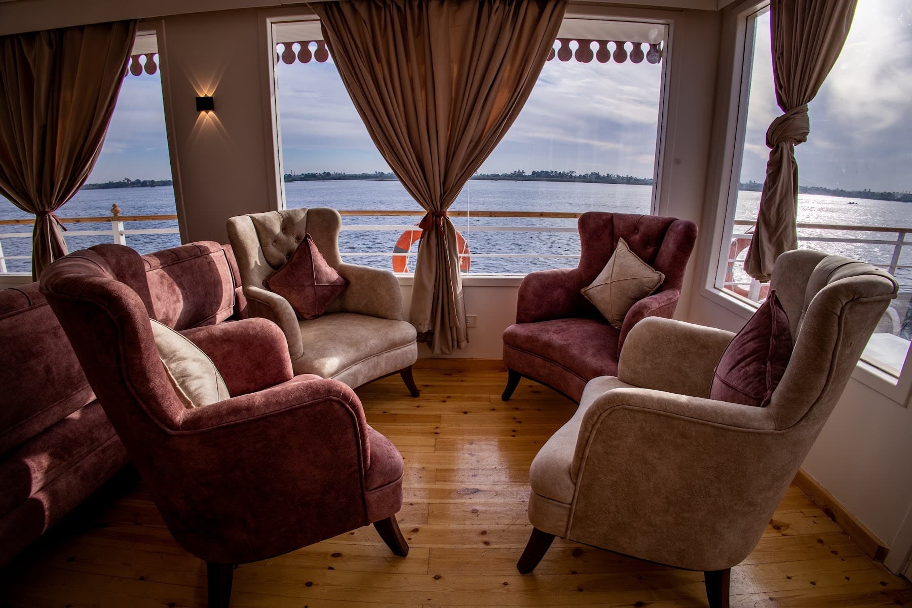 Princess Cleopatra — interior 2